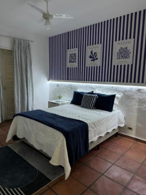 Casa Térrea no Guarujá - 600 metros da praia Enseada - 4 quartos